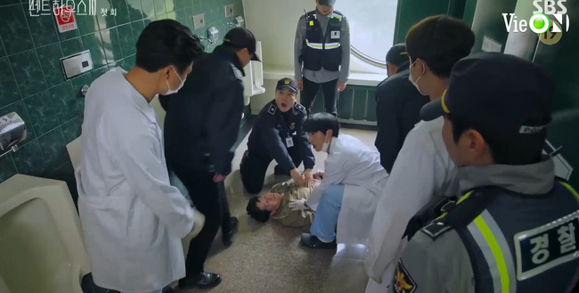 Cuộc chiến thượng lưu 3 mở màn cực đỉnh: Seo Jin vừa ra tù đã bị Su Ryeon bắt cóc vứt xuống sông, Ju Dan Tae trở lại hoành tráng - 10 Cuộc chiến thượng lưu 3 mở màn cực đỉnh: Seo Jin vừa ra tù đã bị Su Ryeon bắt cóc vứt xuống sông, Ju Dan Tae trở lại hoành tráng - 10