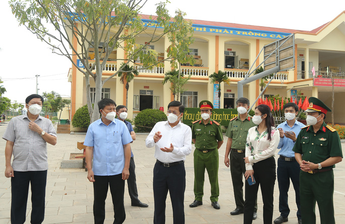 Vừa từ nơi cách ly về nhà, người phụ nữ nhận kết quả dương tính SARS-CoV-2 Vừa từ nơi cách ly về nhà, người phụ nữ nhận kết quả dương tính SARS-CoV-2