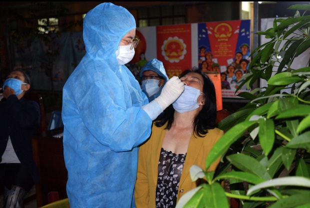 BS Trương Hữu Khanh: Covid-19 tại TP.HCM đáng lo hơn Bắc Giang rất nhiều - 1 BS Trương Hữu Khanh: Covid-19 tại TP.HCM đáng lo hơn Bắc Giang rất nhiều - 1