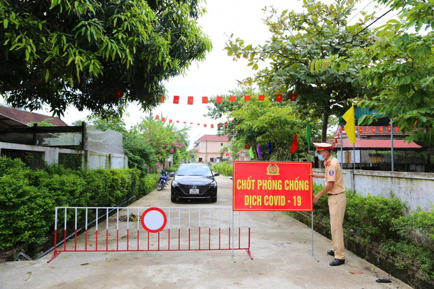Hà Tĩnh có thêm 2 ca mắc Covid-19, 1 ca không nằm trong khu phong tỏa Hà Tĩnh có thêm 2 ca mắc Covid-19, 1 ca không nằm trong khu phong tỏa