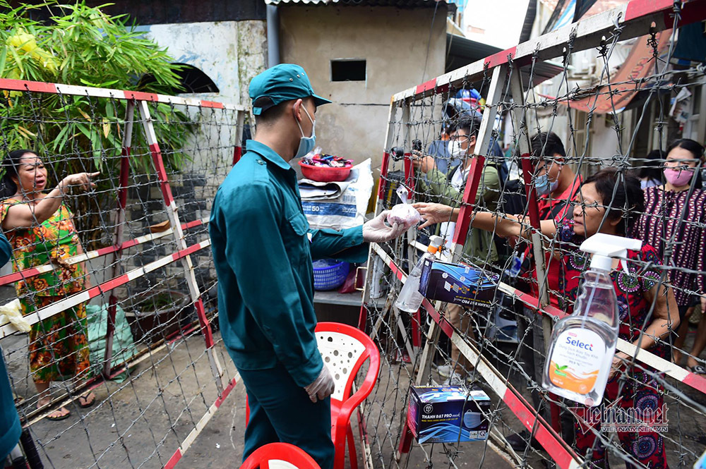 TP.HCM có nhiều chuỗi lây nhiễm, 2 ca F4 dương tính - 1 TP.HCM có nhiều chuỗi lây nhiễm, 2 ca F4 dương tính - 1
