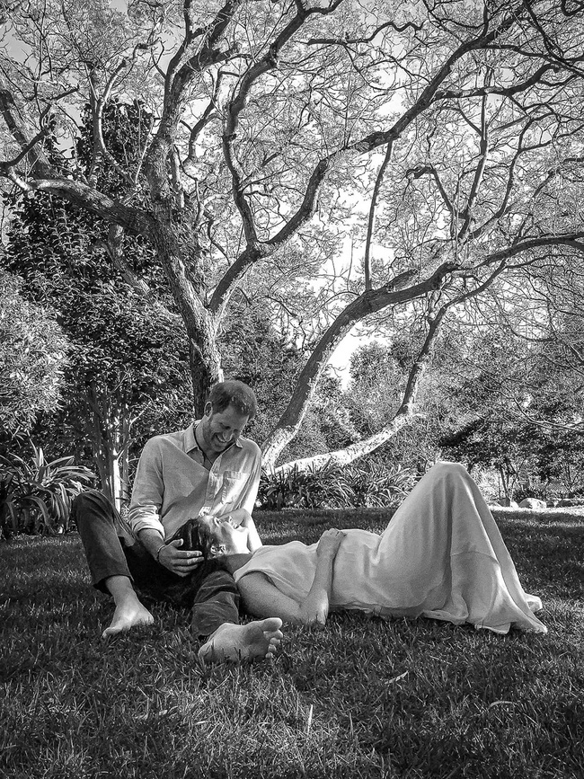 Meghan Markle hạ sinh con gái, tên được đặt theo Nữ hoàng Anh và cả cố Công nương Diana Meghan Markle hạ sinh con gái, tên được đặt theo Nữ hoàng Anh và cả cố Công nương Diana