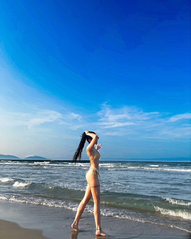 Rich kid Đặng Tiểu Tô Sa 'hâm nóng' đường đua sexy bằng bộ ảnh bikini căng đét: Áp lực quá! - 5 Rich kid Đặng Tiểu Tô Sa 'hâm nóng' đường đua sexy bằng bộ ảnh bikini căng đét: Áp lực quá! - 5