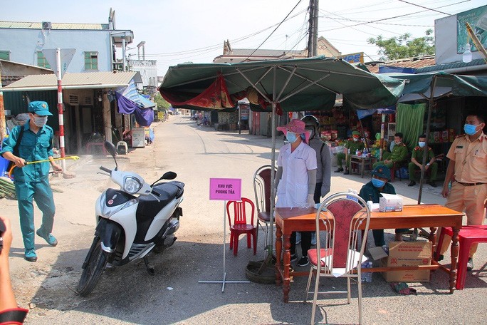 Vụ 23 người vừa rời khu cách ly tập trung đã đến quán nhậu: Nhắc nhở, rút kinh nghiệm Vụ 23 người vừa rời khu cách ly tập trung đã đến quán nhậu: Nhắc nhở, rút kinh nghiệm