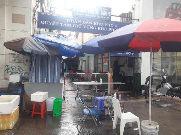 TP.HCM: Phong toả quán cơm tấm và khu Mả Lạng ở quận 1 vì 4 người trong gia đình mắc Covid-19 TP.HCM: Phong toả quán cơm tấm và khu Mả Lạng ở quận 1 vì 4 người trong gia đình mắc Covid-19