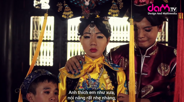 Rầm rộ Như Ý bản Việt khiến ai nấy cười mệt: Miệng bắn tiếng Anh liên thanh, kẻ chân mày 'bén' hơn cả Châu Tấn! - 7 Rầm rộ Như Ý bản Việt khiến ai nấy cười mệt: Miệng bắn tiếng Anh liên thanh, kẻ chân mày 'bén' hơn cả Châu Tấn! - 7