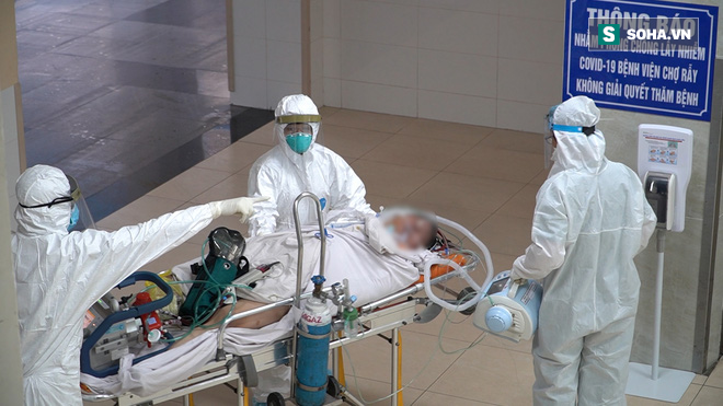 Chiến sĩ công an TP.HCM mắc Covid-19: 'Bệnh diễn tiến rất nhanh, đã hoàn toàn lệ thuộc vào máy thở và ECMO' Chiến sĩ công an TP.HCM mắc Covid-19: 'Bệnh diễn tiến rất nhanh, đã hoàn toàn lệ thuộc vào máy thở và ECMO'