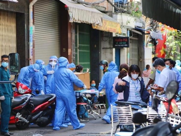 TPHCM: Ba F5 trở thành F0 liên quan ổ dịch nhóm truyền giáo Phục Hưng - 1 TPHCM: Ba F5 trở thành F0 liên quan ổ dịch nhóm truyền giáo Phục Hưng - 1