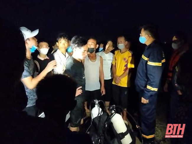 Vụ 3 học sinh tiểu học đuối nước thương tâm ở Thanh Hóa: Có 2 nạn nhân là anh em ruột, nam sinh còn lại cha mẹ không kịp về nhìn mặt lần cuối - 1 Vụ 3 học sinh tiểu học đuối nước thương tâm ở Thanh Hóa: Có 2 nạn nhân là anh em ruột, nam sinh còn lại cha mẹ không kịp về nhìn mặt lần cuối - 1