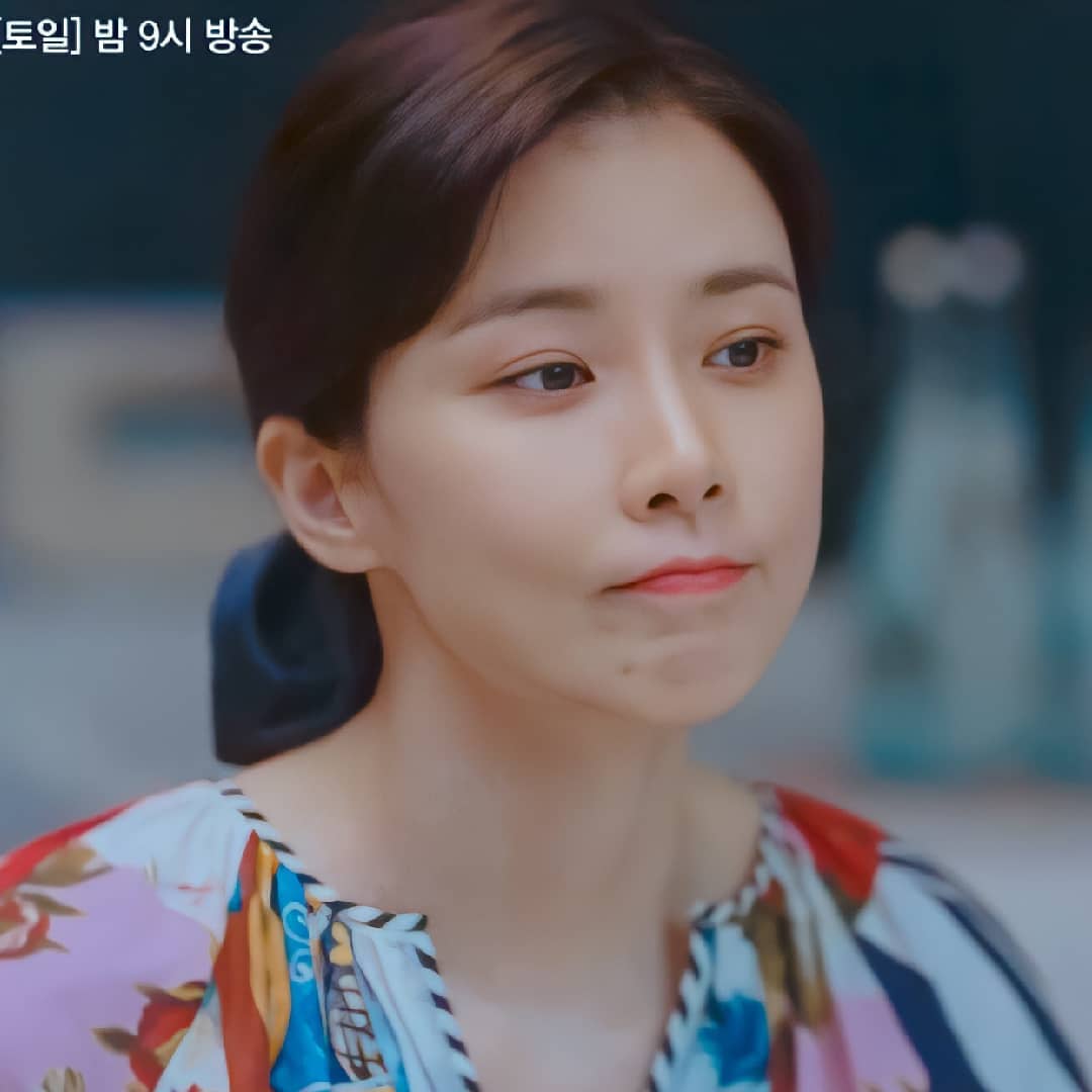 Lee Bo Young (Mine) có 3 cách buộc tóc 'dễ như ăn bánh', nhưng sang chảnh đúng chuẩn người giới thượng lưu - 5 Lee Bo Young (Mine) có 3 cách buộc tóc 'dễ như ăn bánh', nhưng sang chảnh đúng chuẩn người giới thượng lưu - 5