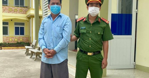 Trốn truy nã 25 năm, thay tên đổi họ, lấy vợ sinh con vẫn 'sa lưới' Trốn truy nã 25 năm, thay tên đổi họ, lấy vợ sinh con vẫn 'sa lưới'
