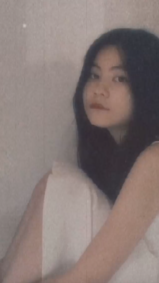 Không kém chị Lọ Lem, gái út nhà MC Quyền Linh cũng tung ảnh xinh nức nở và ra dáng lắm rồi - 2 Không kém chị Lọ Lem, gái út nhà MC Quyền Linh cũng tung ảnh xinh nức nở và ra dáng lắm rồi - 2