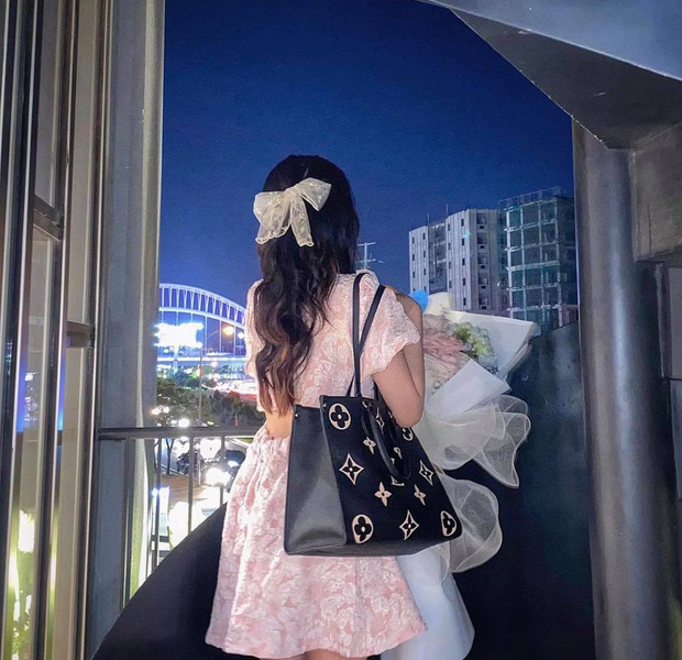 Choáng với BST hàng hiệu siêu khủng của rich kid 2k lái Ferrari đi học: Hermes, Dior, Chanel... đủ cả! - 7 Choáng với BST hàng hiệu siêu khủng của rich kid 2k lái Ferrari đi học: Hermes, Dior, Chanel... đủ cả! - 7