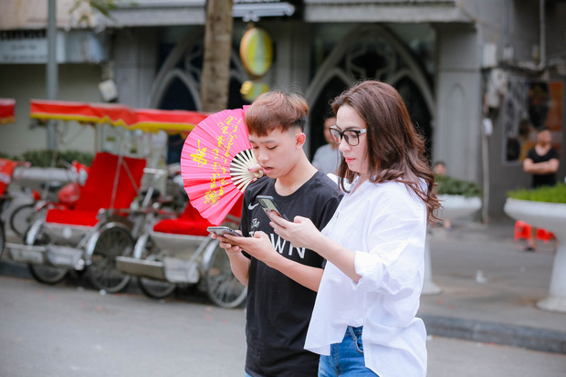 Về nhà Phi Nhung giữa loạt drama: 4 tầng lầu và chiếc Mẹc to đùng đậu ngay cửa, hàng xóm xôn xao 'ủa Hồ Văn Cường có bị nhốt đâu ta'? Về nhà Phi Nhung giữa loạt drama: 4 tầng lầu và chiếc Mẹc to đùng đậu ngay cửa, hàng xóm xôn xao 'ủa Hồ Văn Cường có bị nhốt đâu ta'?