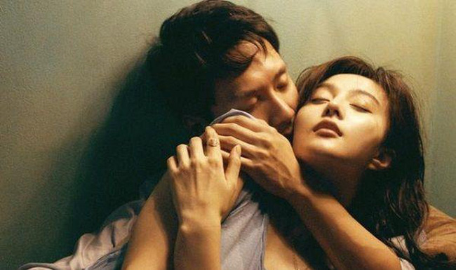Cô vợ quyến rũ chỉ dùng đúng 3 'cú gục' đã có thể khiến ông xã trở nên mất kiểm soát, lúc nào cũng mong trở về chiếc giường 'ân ái' Cô vợ quyến rũ chỉ dùng đúng 3 'cú gục' đã có thể khiến ông xã trở nên mất kiểm soát, lúc nào cũng mong trở về chiếc giường 'ân ái'