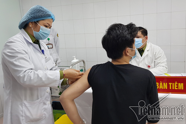 Tác dụng phụ vắc xin Covid-19 Nanocovax thấp hơn Pfizer, Moderna Tác dụng phụ vắc xin Covid-19 Nanocovax thấp hơn Pfizer, Moderna