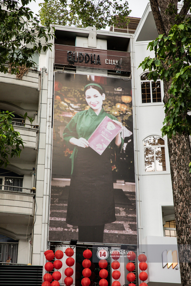 Về nhà Phi Nhung giữa loạt drama: 4 tầng lầu và chiếc Mẹc to đùng đậu ngay cửa, hàng xóm xôn xao 'ủa Hồ Văn Cường có bị nhốt đâu ta'? - 8 Về nhà Phi Nhung giữa loạt drama: 4 tầng lầu và chiếc Mẹc to đùng đậu ngay cửa, hàng xóm xôn xao 'ủa Hồ Văn Cường có bị nhốt đâu ta'? - 8