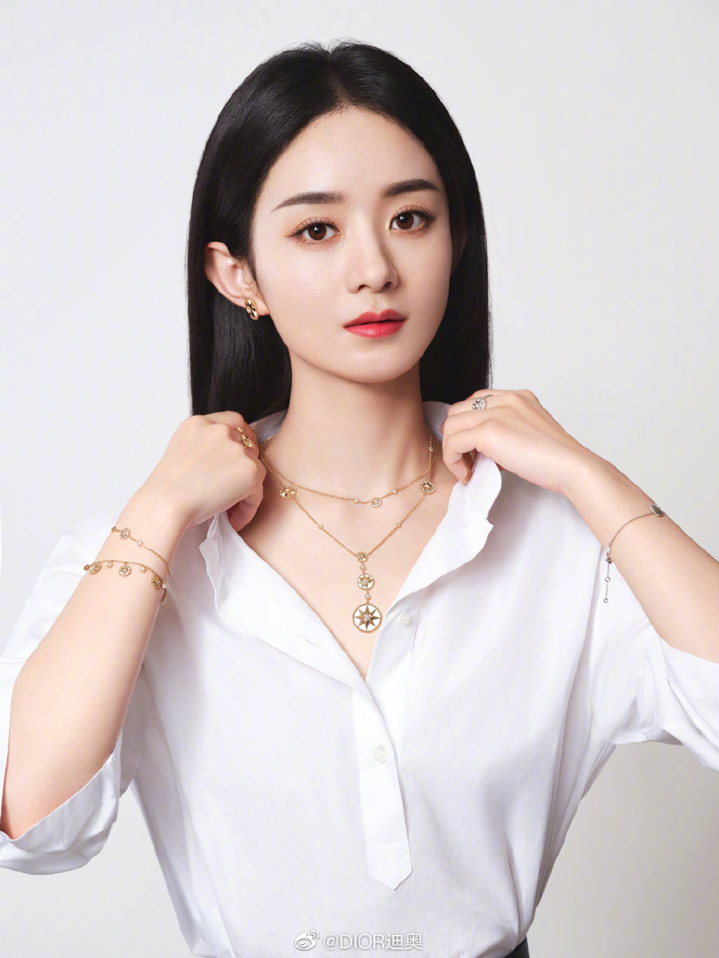 Thoát kiếp mặc hàng hiệu như hàng chợ, Triệu Lệ Dĩnh lại lên đồ "một màu" theo đúng nghĩa đen - 12 Thoát kiếp mặc hàng hiệu như hàng chợ, Triệu Lệ Dĩnh lại lên đồ "một màu" theo đúng nghĩa đen - 12