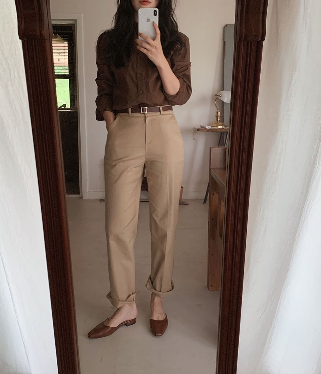 4 mẫu giày bệt đang được diện nhiều nhất: Mix với quần dài hay váy đều đẹp, không sợ bị ăn bớt chiều cao - 6 4 mẫu giày bệt đang được diện nhiều nhất: Mix với quần dài hay váy đều đẹp, không sợ bị ăn bớt chiều cao - 6