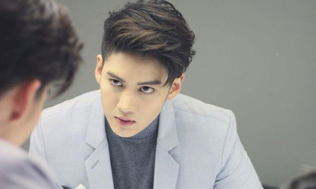Vừa bàn đến chuyện cưới xin, bố vợ tương lai đã đưa ra 4 cuốn sổ đỏ khiến tôi tái mặt vì quá sốc Vừa bàn đến chuyện cưới xin, bố vợ tương lai đã đưa ra 4 cuốn sổ đỏ khiến tôi tái mặt vì quá sốc