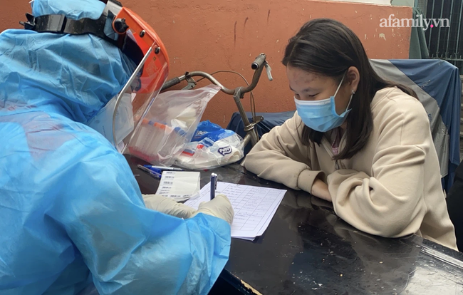 TP.HCM: Người đàn ông ở quận 12 rủ 5 người đến nhà ăn nhậu, sau đó tất cả đều mắc COVID-19 - 1 TP.HCM: Người đàn ông ở quận 12 rủ 5 người đến nhà ăn nhậu, sau đó tất cả đều mắc COVID-19 - 1