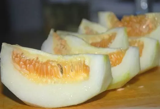 Ăn dưa lê nếu biết 3 điều này sẽ cực tốt cho sức khỏe, bạn nhất định phải biết để tránh ngộ độc - 2 Ăn dưa lê nếu biết 3 điều này sẽ cực tốt cho sức khỏe, bạn nhất định phải biết để tránh ngộ độc - 2