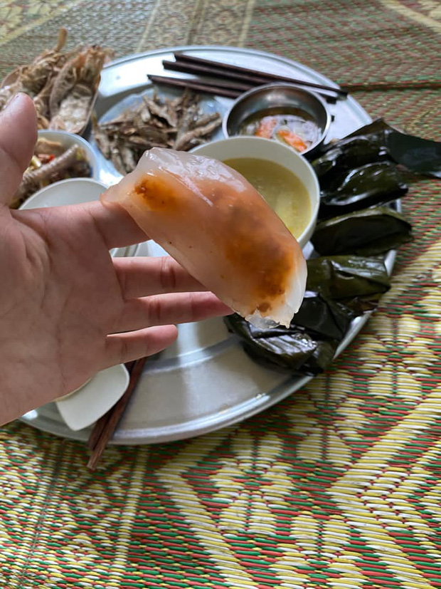 Thấy rao bán bánh bột lọc chỉ 2k/cái, cô gái ham hố đặt về ăn nhưng lúc mở ra mới 'sốc nặng' vì lý do này - 5 Thấy rao bán bánh bột lọc chỉ 2k/cái, cô gái ham hố đặt về ăn nhưng lúc mở ra mới 'sốc nặng' vì lý do này - 5