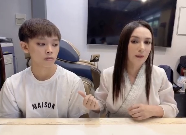 Dân mạng chỉ ra điểm bất hợp lý khi Phi Nhung nói lý do giữ tiền thưởng Vietnam Idol Kids và cát xê của Hồ Văn Cường suốt 5 năm Dân mạng chỉ ra điểm bất hợp lý khi Phi Nhung nói lý do giữ tiền thưởng Vietnam Idol Kids và cát xê của Hồ Văn Cường suốt 5 năm