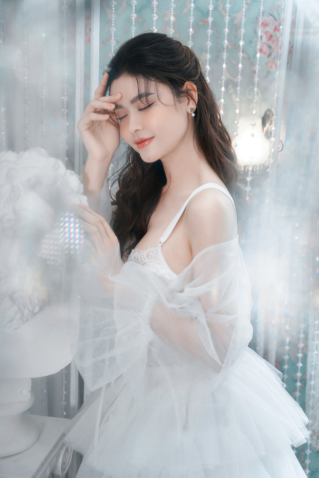 Trương Quỳnh Anh tiết lộ vừa phẫu thuật tuyến giáp, còn tung loạt ảnh xinh đẹp như trấn an người hâm mộ - 3 Trương Quỳnh Anh tiết lộ vừa phẫu thuật tuyến giáp, còn tung loạt ảnh xinh đẹp như trấn an người hâm mộ - 3