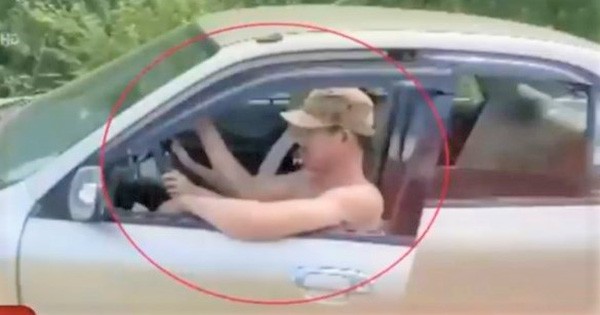 Quảng Bình: Xử phạt đôi nam nữ trong clip 'ngồi chung ghế lái ô tô' lao vun vút trên đường Quảng Bình: Xử phạt đôi nam nữ trong clip 'ngồi chung ghế lái ô tô' lao vun vút trên đường