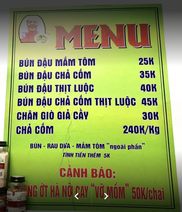Menu quán phở của NS Đức Hải gây tranh cãi vì cách dùng từ suồng sã, lần này dân mạng có hơi khắt khe quá đà rồi! - 1 Menu quán phở của NS Đức Hải gây tranh cãi vì cách dùng từ suồng sã, lần này dân mạng có hơi khắt khe quá đà rồi! - 1