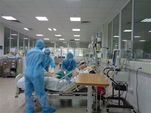 Nóng: 3 nhân viên dương tính, BV Bệnh nhiệt đới TPHCM tạm phong tỏa 'nội bất xuất, ngoại bất nhập' Nóng: 3 nhân viên dương tính, BV Bệnh nhiệt đới TPHCM tạm phong tỏa 'nội bất xuất, ngoại bất nhập'