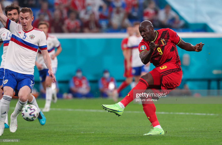 Euro 2020: Bùng nổ dữ dội, Lukaku 'nhấn chìm' đội tuyển Nga trong ngày ra quân Euro 2020: Bùng nổ dữ dội, Lukaku 'nhấn chìm' đội tuyển Nga trong ngày ra quân