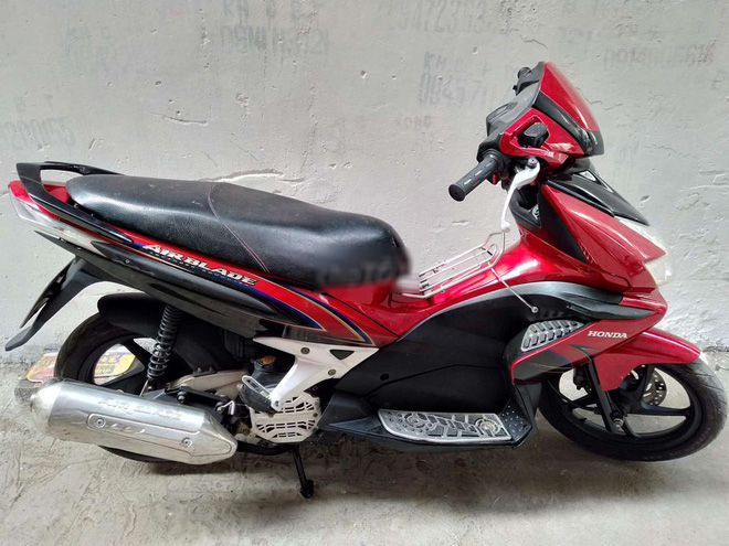 Xe tay ga Honda Air Blade giá chưa đến 10 triệu đồng rẻ 'giật mình' - 2 Xe tay ga Honda Air Blade giá chưa đến 10 triệu đồng rẻ 'giật mình' - 2