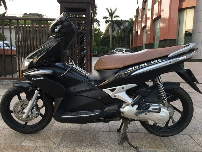 Xe tay ga Honda Air Blade giá chưa đến 10 triệu đồng rẻ 'giật mình' Xe tay ga Honda Air Blade giá chưa đến 10 triệu đồng rẻ 'giật mình'