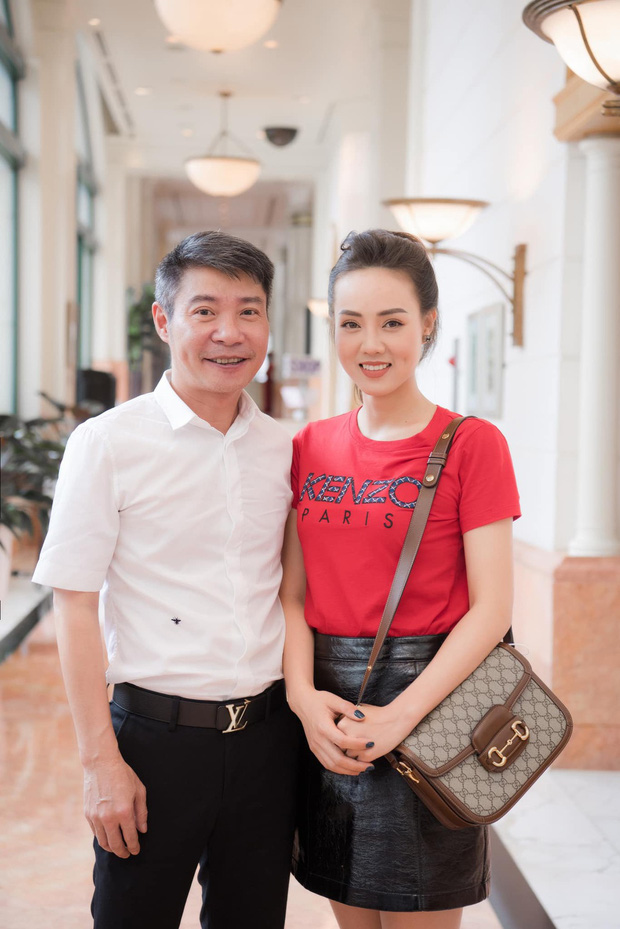 Bà xã Công Lý trách Phi Nhung khi nhìn thấy căn nhà của Hồ Văn Cường ở quê, bức xúc đến nỗi thốt lên hai chữ 'tồi tệ' - 3 Bà xã Công Lý trách Phi Nhung khi nhìn thấy căn nhà của Hồ Văn Cường ở quê, bức xúc đến nỗi thốt lên hai chữ 'tồi tệ' - 3