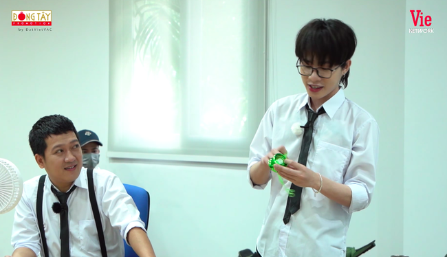 Running Man Vietnam: BTC liên tục đăng clip Lan Ngọc - Trường Giang - Jack nhưng không thấy Karik, liệu có đổi người? - 1 Running Man Vietnam: BTC liên tục đăng clip Lan Ngọc - Trường Giang - Jack nhưng không thấy Karik, liệu có đổi người? - 1