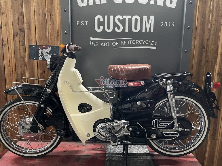 Honda Cub C65 tuyệt đẹp được “chế” từ khung sườn Cub 78 cũ Honda Cub C65 tuyệt đẹp được “chế” từ khung sườn Cub 78 cũ