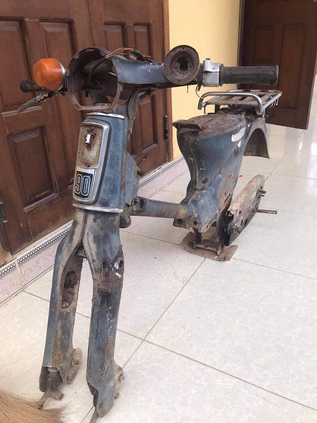 Honda Cub C65 tuyệt đẹp được “chế” từ khung sườn Cub 78 cũ - 1 Honda Cub C65 tuyệt đẹp được “chế” từ khung sườn Cub 78 cũ - 1