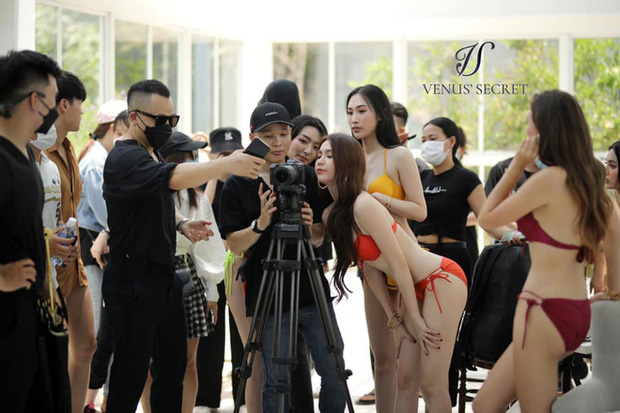 5 lần 7 lượt tụ tập đông người giữa mùa dịch nhưng không đeo khẩu trang, Ngọc Trinh nhận về 'cơn mưa gạch đá' của cư dân mạng - 3 5 lần 7 lượt tụ tập đông người giữa mùa dịch nhưng không đeo khẩu trang, Ngọc Trinh nhận về 'cơn mưa gạch đá' của cư dân mạng - 3