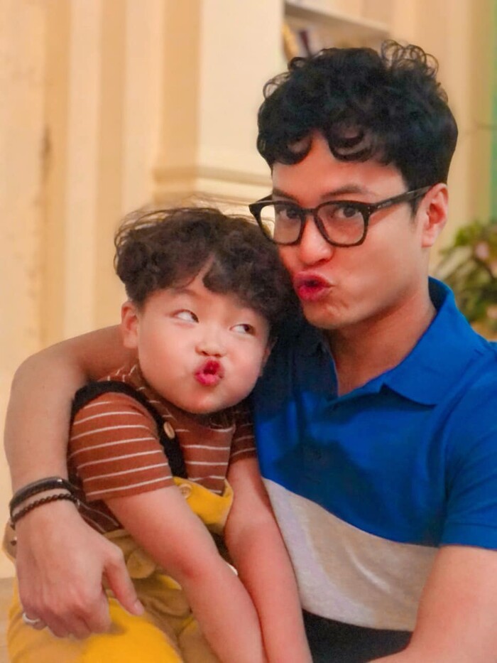 Hé lộ tạo hình phim mới khiến khán giả thấy... thèm mì tôm, Hồng Đăng than thở: 'Vẻ bề ngoài quan trọng vậy sao?' - 3 Hé lộ tạo hình phim mới khiến khán giả thấy... thèm mì tôm, Hồng Đăng than thở: 'Vẻ bề ngoài quan trọng vậy sao?' - 3