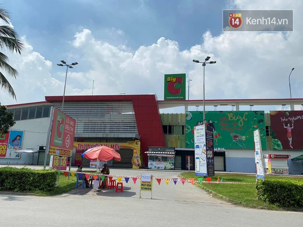 500 nhân viên siêu thị Big C Đồng Nai được sàng lọc để cách ly tập trung vì liên quan BN11669 500 nhân viên siêu thị Big C Đồng Nai được sàng lọc để cách ly tập trung vì liên quan BN11669