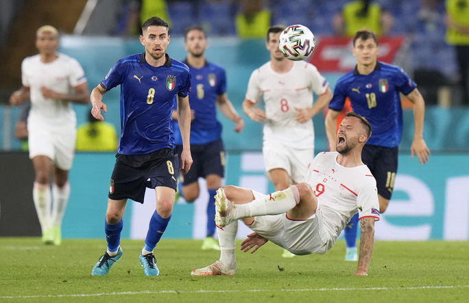 Vùi dập Thụy Sĩ 3-0, tuyển Ý lập đại công vòng bảng Euro - 3 Vùi dập Thụy Sĩ 3-0, tuyển Ý lập đại công vòng bảng Euro - 3