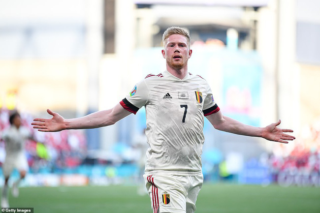 Người hùng của ĐT Bỉ - Kevin De Bruyne: Từ kẻ phản bội rồi lại bị đồng đội “cắm sừng”, đến ngôi sao số 1 của Ngoại hạng Anh Người hùng của ĐT Bỉ - Kevin De Bruyne: Từ kẻ phản bội rồi lại bị đồng đội “cắm sừng”, đến ngôi sao số 1 của Ngoại hạng Anh