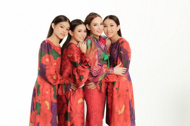 1001 chuyện con nuôi trong showbiz: Phi Nhung gặp liên hoàn biến, Hoài Linh nghi cạch mặt Hoài Lâm đến nay vẫn chưa xoá bỏ - 3 1001 chuyện con nuôi trong showbiz: Phi Nhung gặp liên hoàn biến, Hoài Linh nghi cạch mặt Hoài Lâm đến nay vẫn chưa xoá bỏ - 3