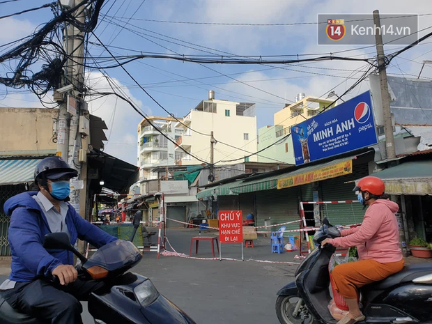 TP.HCM: Phong tỏa một phần chợ Cây Sộp ở quận 12, cách ly 34 hộ dân vì có ca F0 TP.HCM: Phong tỏa một phần chợ Cây Sộp ở quận 12, cách ly 34 hộ dân vì có ca F0