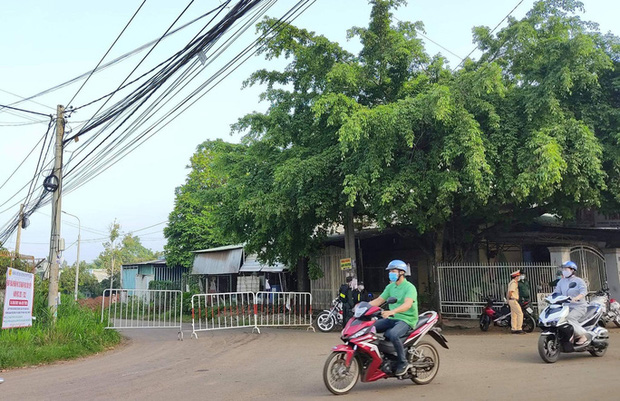 Vợ ca dương tính làm việc tại công ty Pousung, gần 20.000 công nhân được cho nghỉ - 1 Vợ ca dương tính làm việc tại công ty Pousung, gần 20.000 công nhân được cho nghỉ - 1