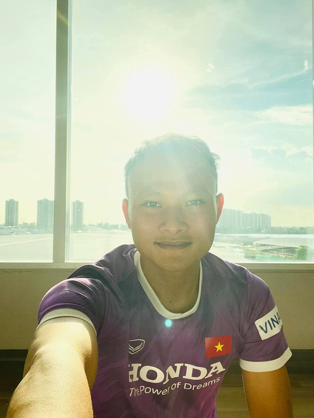 5 tuyển thủ Viettel tự tập tại phòng, sẵn sàng cho AFC Champions League 5 tuyển thủ Viettel tự tập tại phòng, sẵn sàng cho AFC Champions League