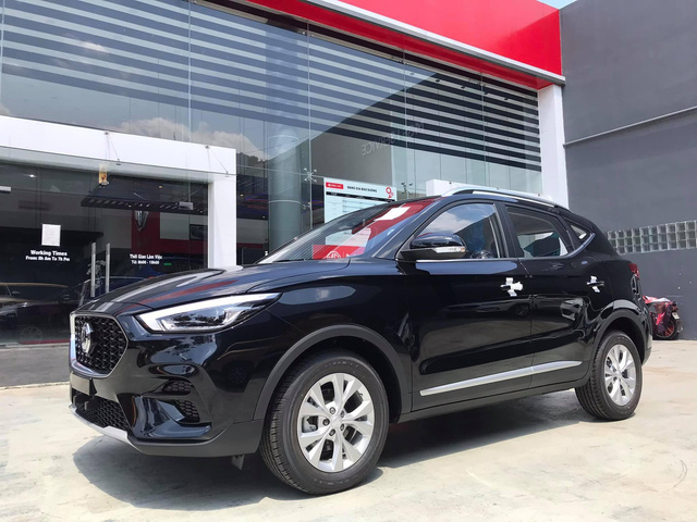 MG ZS 2021 lần đầu giảm giá: Bản tiêu chuẩn chỉ từ 504 triệu, lấy giá rẻ cạnh tranh Hyundai Kona, Kia Seltos - 6 MG ZS 2021 lần đầu giảm giá: Bản tiêu chuẩn chỉ từ 504 triệu, lấy giá rẻ cạnh tranh Hyundai Kona, Kia Seltos - 6