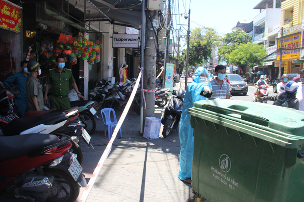 KHẨN: Đà Nẵng tìm người đến 13 địa điểm liên quan các ca Covid-19 ngày 21/6 KHẨN: Đà Nẵng tìm người đến 13 địa điểm liên quan các ca Covid-19 ngày 21/6